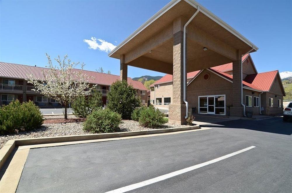 Magnuson Hotel Manitou Springs Exterior photo